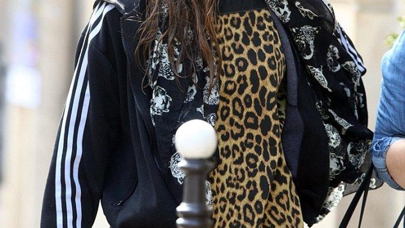 在安装婴儿游泳馆设备之前，首先需要了解常见的设备种类。目前市场上主要有以下几种：