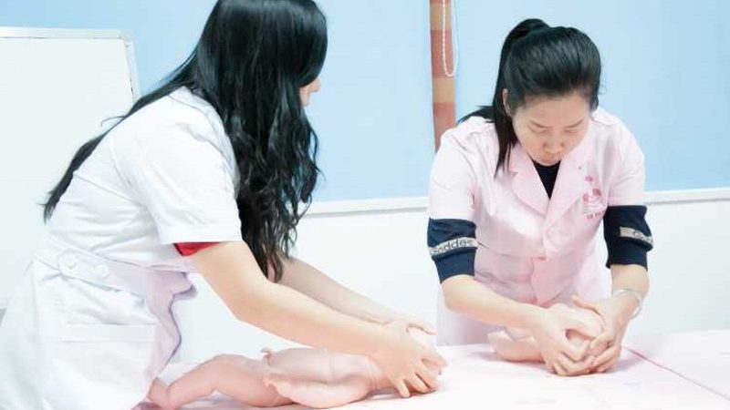 小儿推拿与成人推拿：开店选择的关键差异