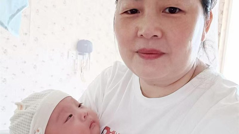 婴儿游泳洗澡一体机：商用市场中的价格与价值考量**